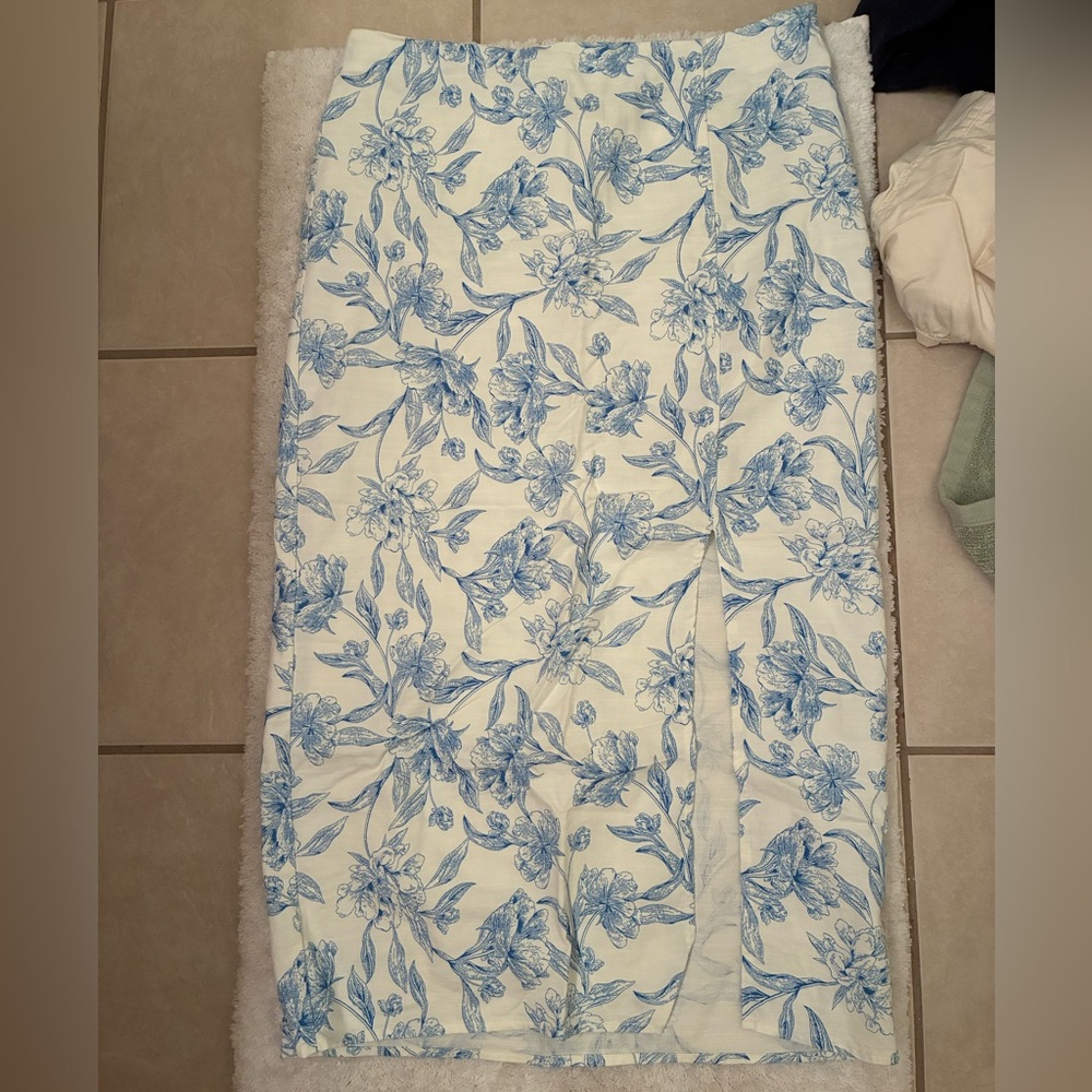 Never Worn A New Day Blue Floral Midi Skirt